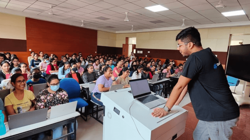 Introducing Solana U, a new program for student builders